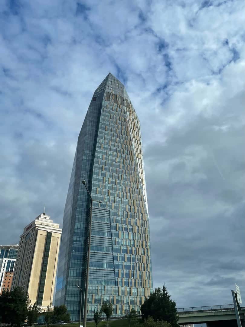 Allianz Tower — fotoğraf 2