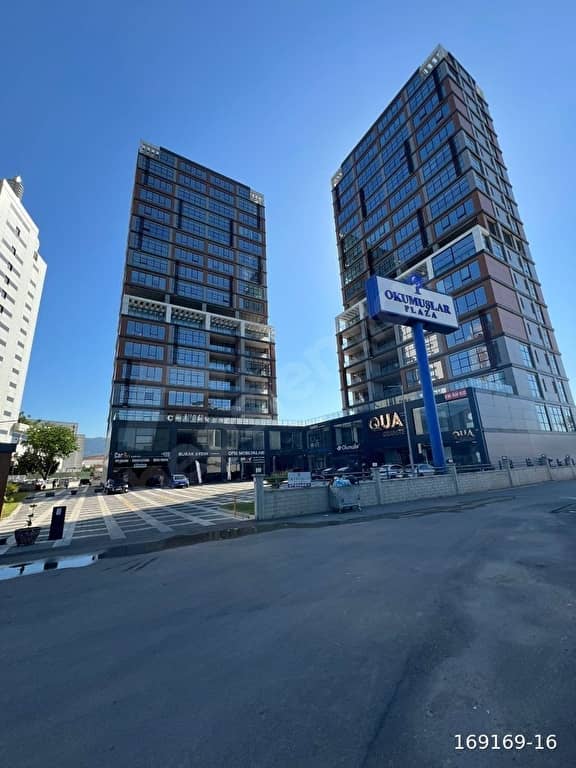 Çelikkanat Plaza — ofis binası