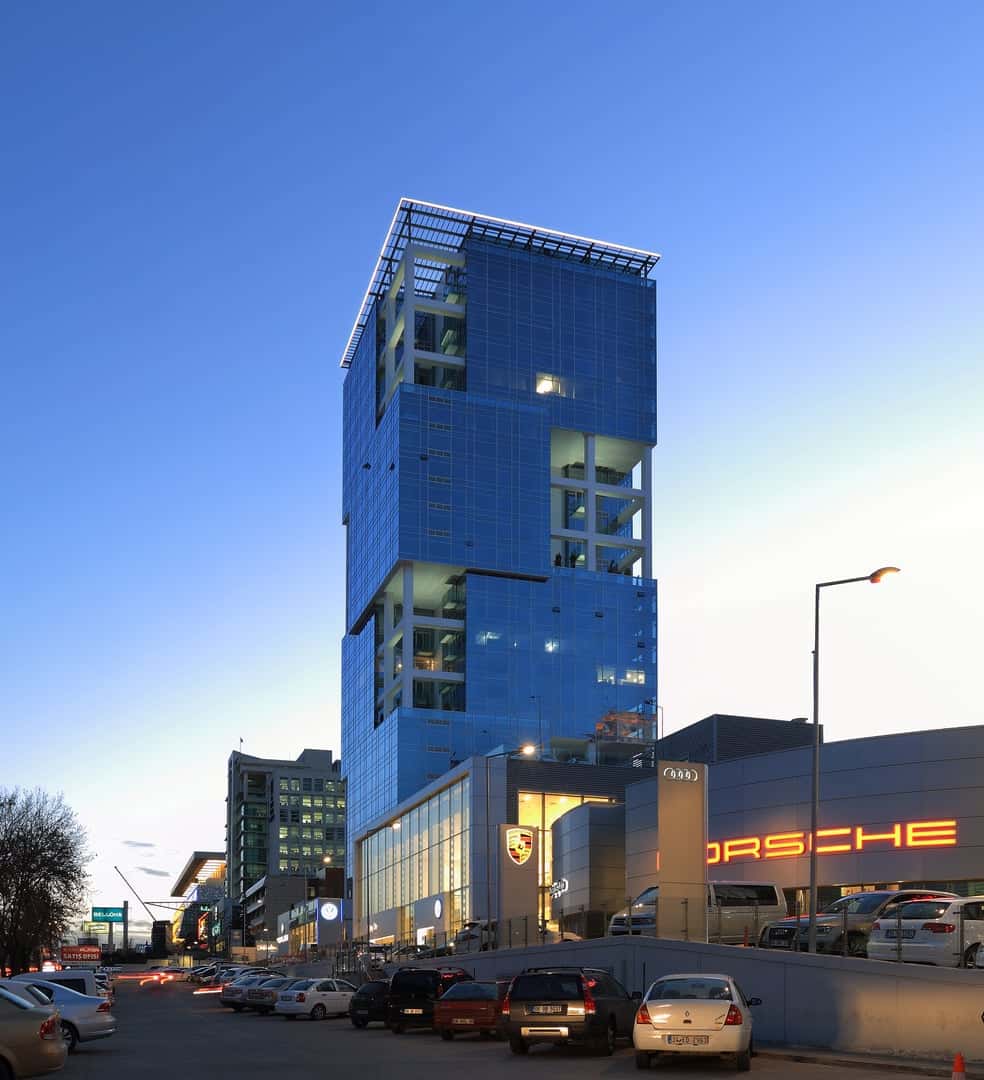 Ege Plaza — ofis binası