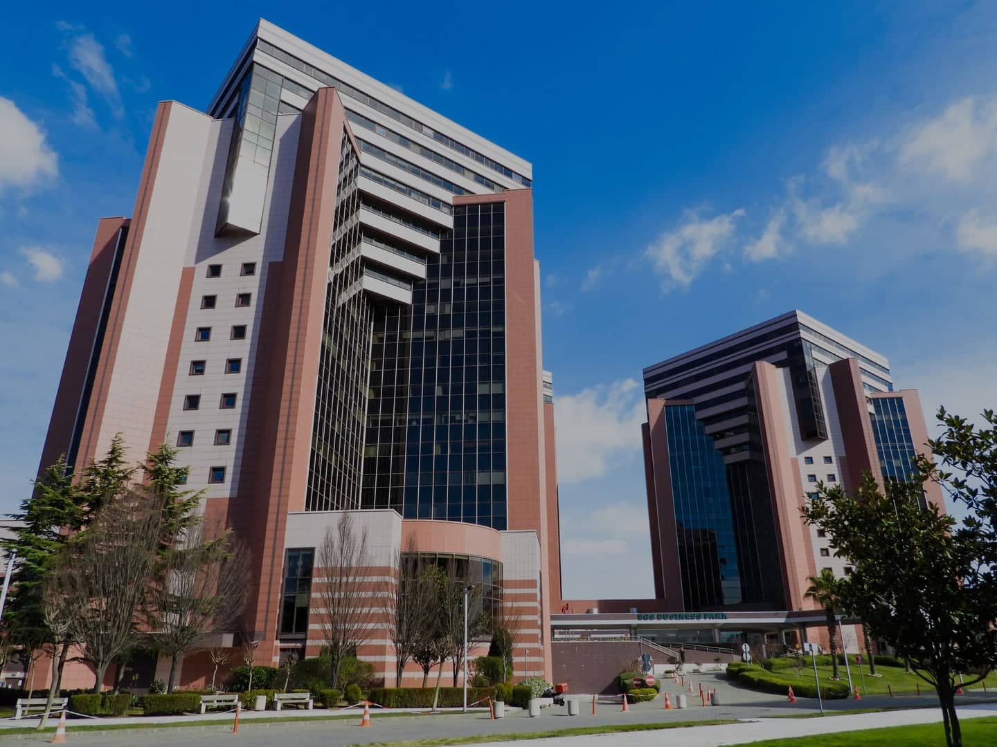 EGS Business Park — ofis binası