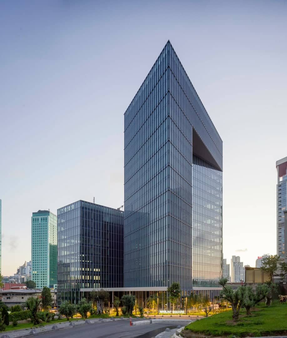 Maslak Square — ofis binası