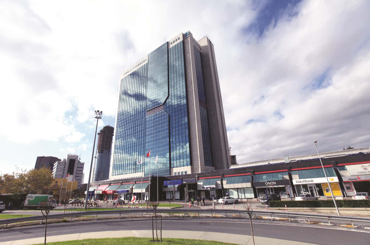 Nurol Plaza — ofis binası