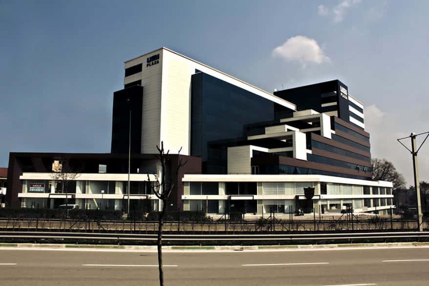 Umi Plaza — ofis binası