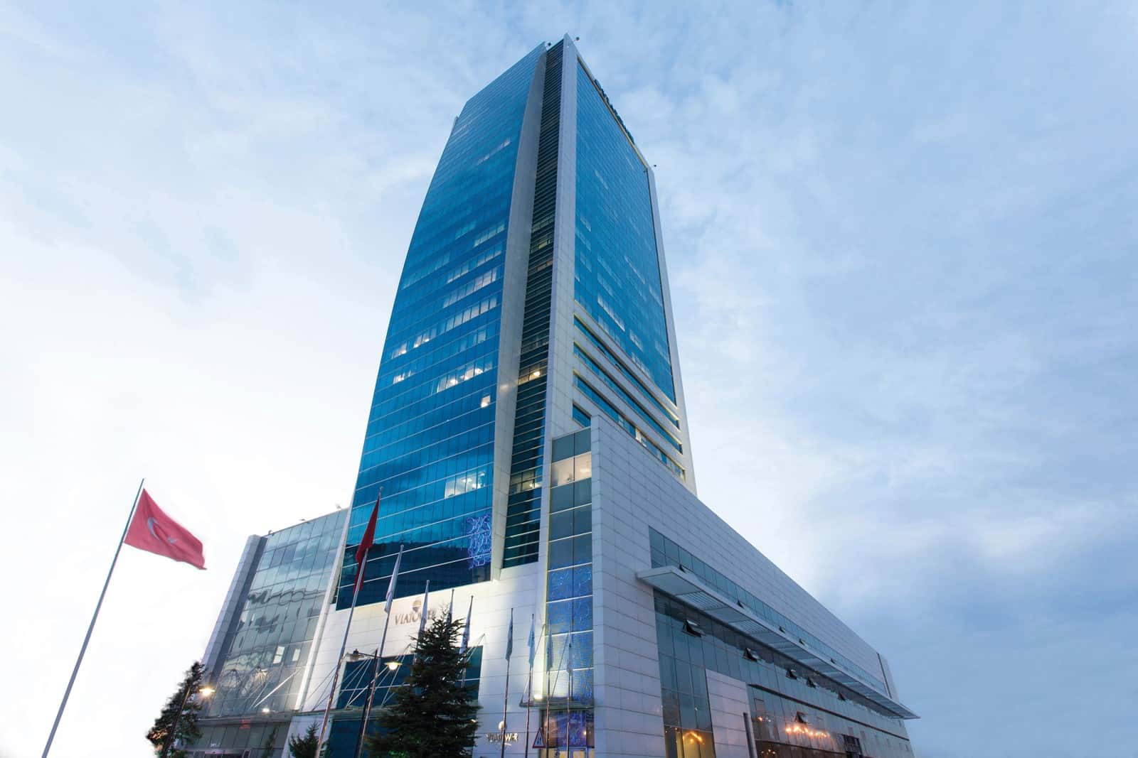 Via Tower — ofis binası