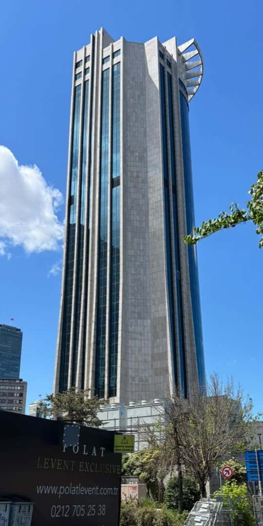 Yapı Kredi Plaza — ofis binası