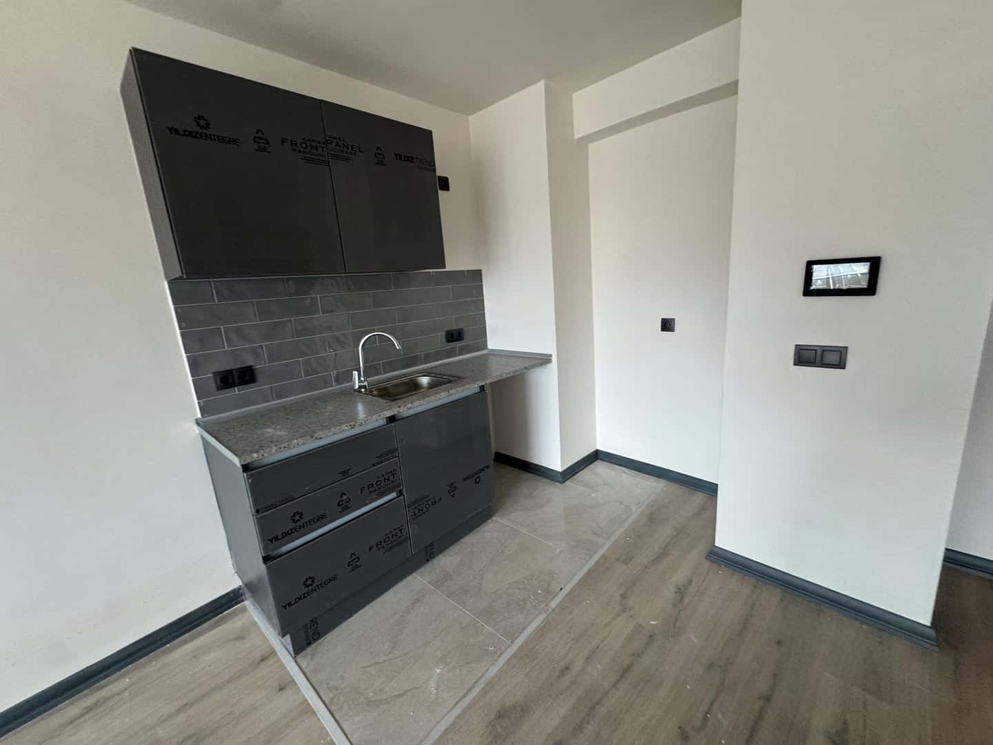 Alize Tower - Plaza Katı Ümraniye - Fotoğraf 3
