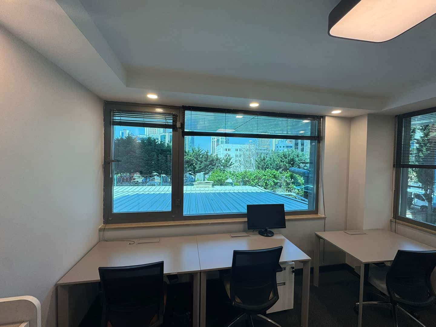 Ataşehir Küçükbakkalköy - Hazır Ofis Ataşehir - Fotoğraf 2