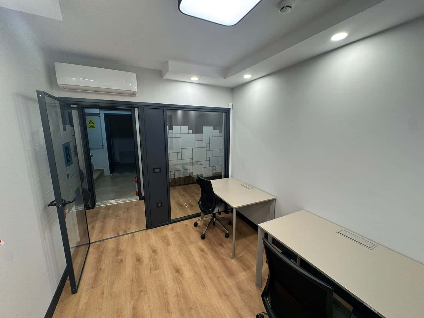 Ataşehir Küçükbakkalköy - Hazır Ofis Ataşehir - Fotoğraf 2