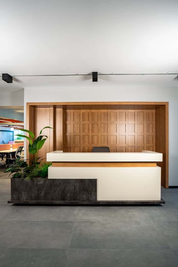 Güler İş Merkezi — ofis binası
