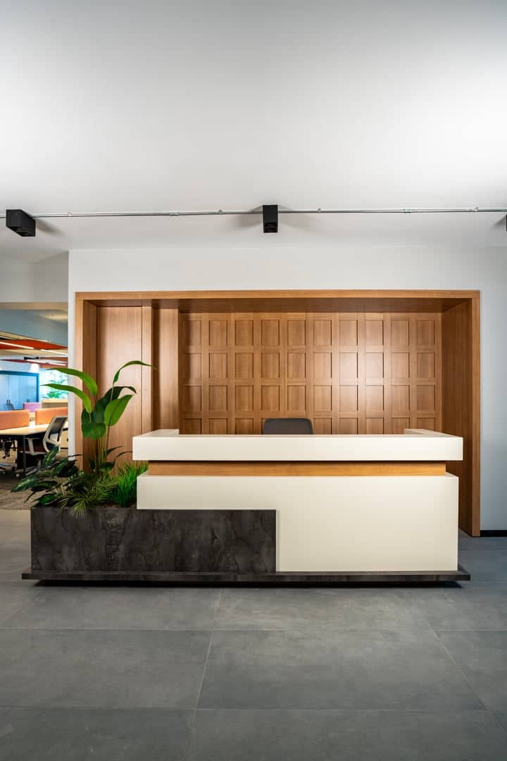 Güler İş Merkezi — ofis binası