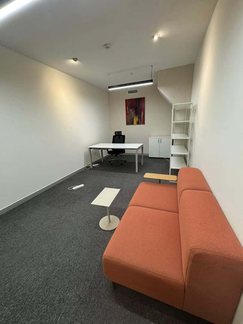 Kanyon Avm Yanında 22m2 Hazır Ofis - Fotoğraf 1