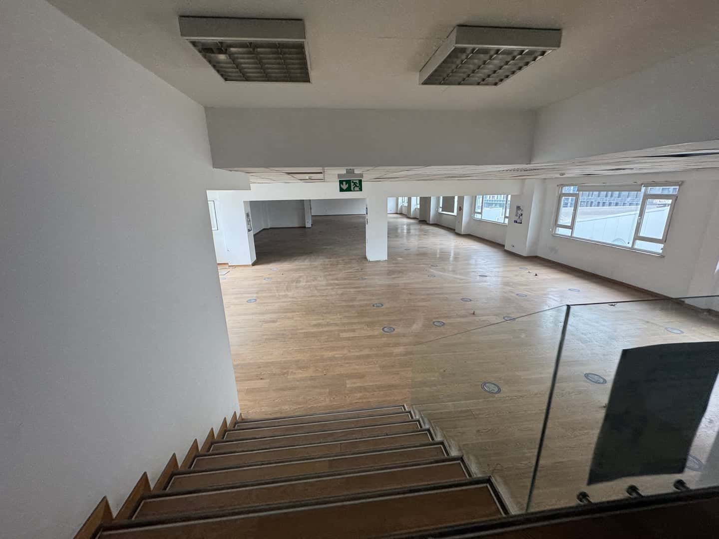 Levent Büyükdere Caddesi Üzeri - Bina Kağıthane - Fotoğraf 5
