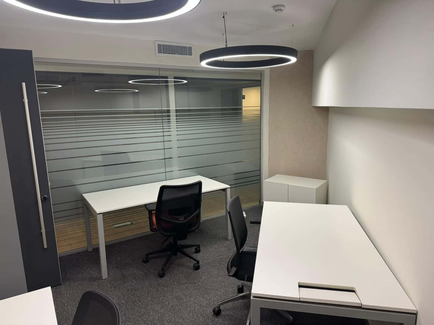 Kanyon Avm Yanında 18m2 Hazır Ofis - Hazır Ofis Şişli - Fotoğraf 3