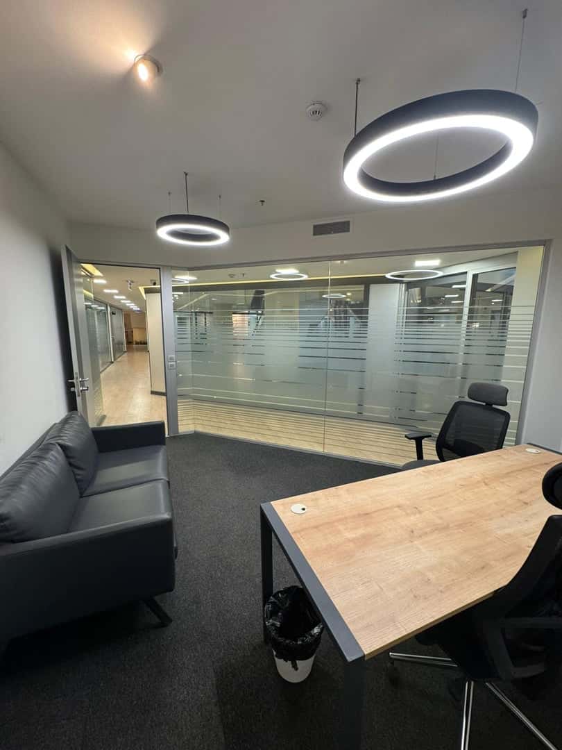 Kanyon Avm Yanında 19m2 Hazır Ofis - Fotoğraf 1