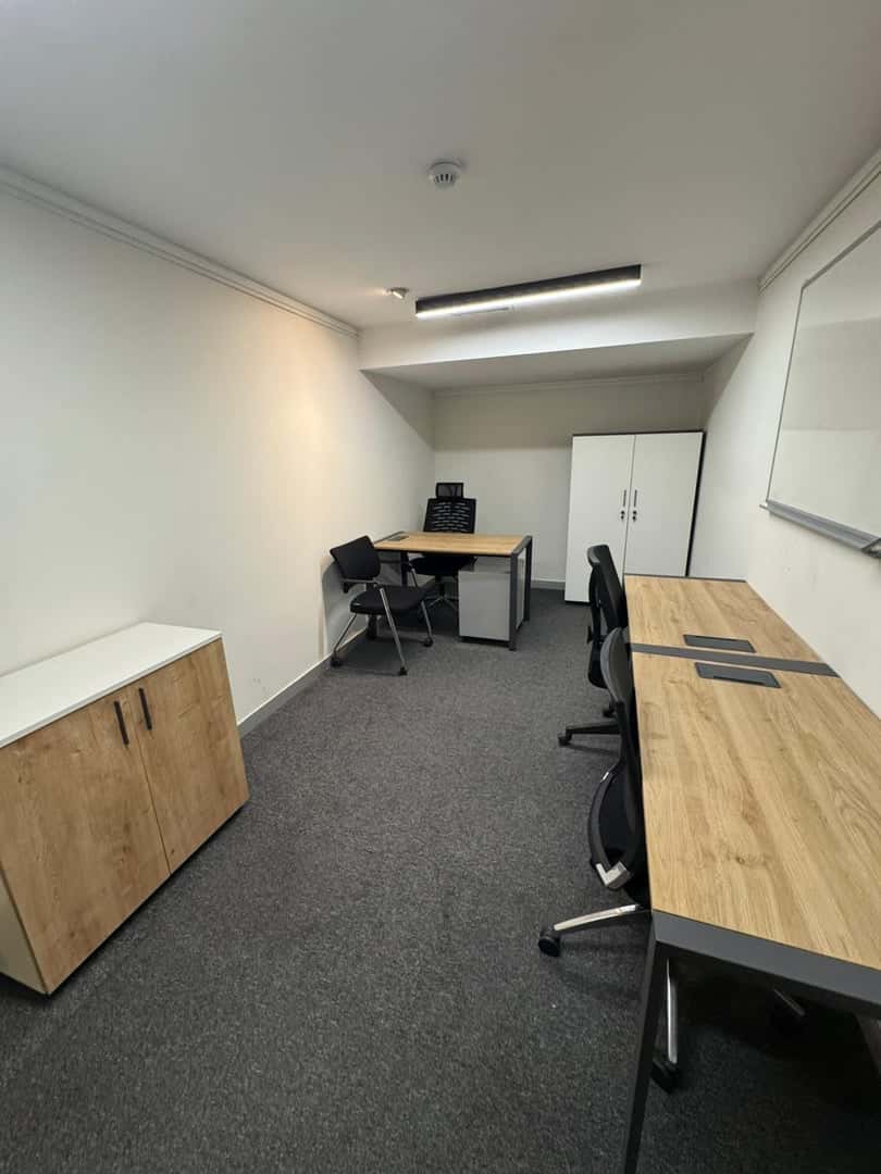 Kanyon Avm Yanında 19m2 Hazır Ofis - Hazır Ofis Şişli - Fotoğraf 3