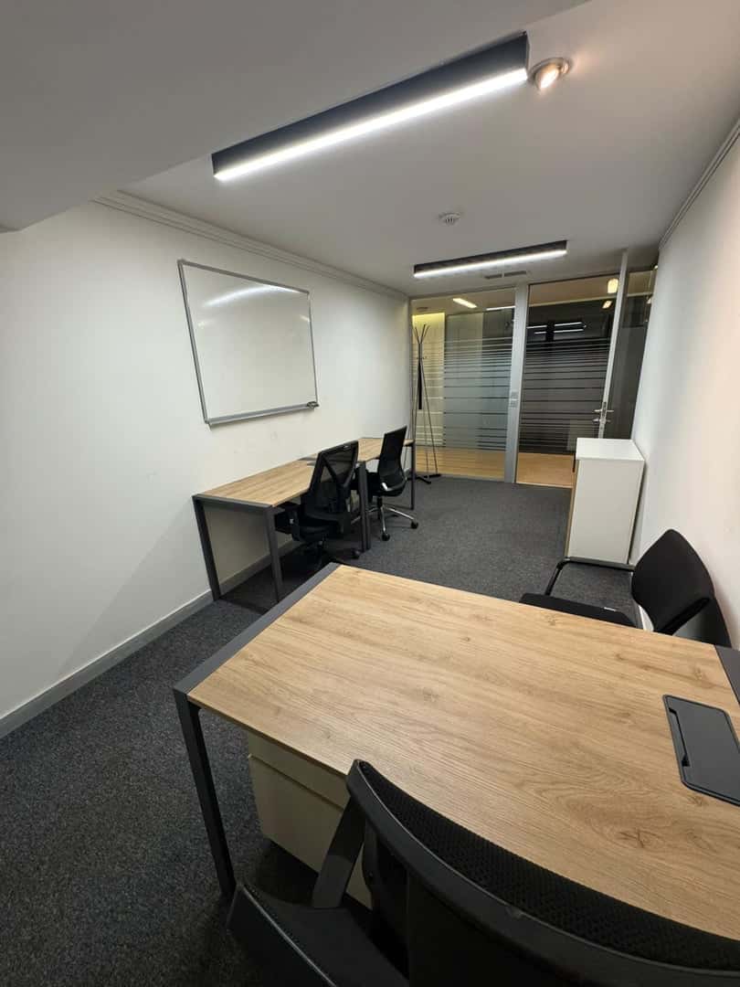 Kanyon Avm Yanında 19m2 Hazır Ofis - Fotoğraf 1