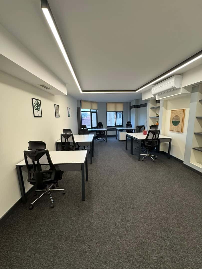 Levent Plaza'da 40m2 Hazır Ofis - Hazır Ofis Şişli - Fotoğraf 3