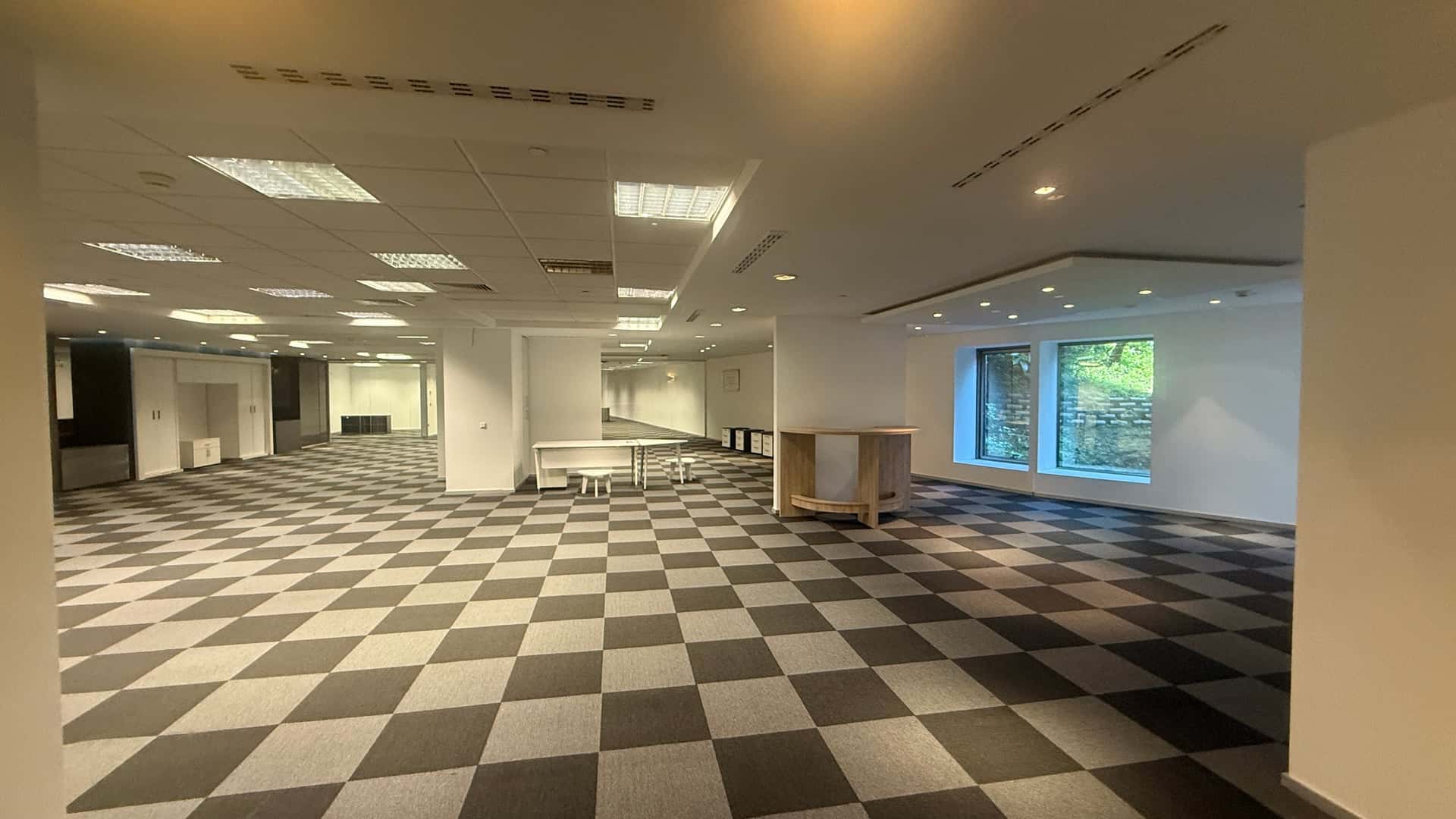 Süzer Plaza - Plaza Katı Beşiktaş - Fotoğraf 4