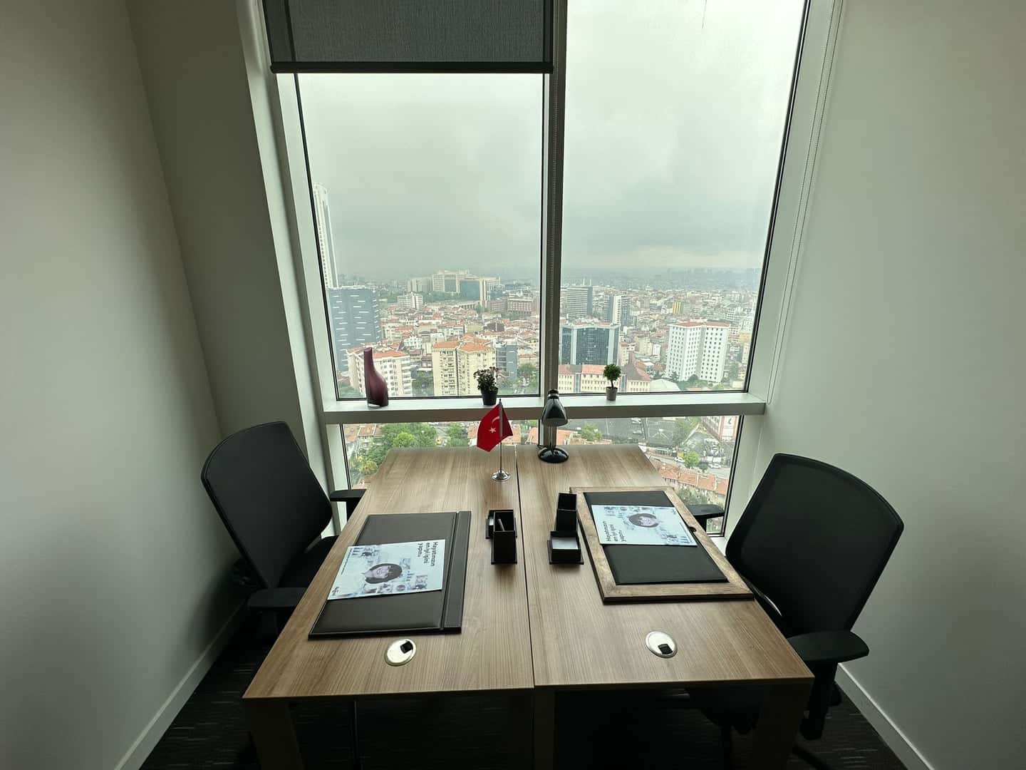 Trump Towers - Hazır Ofis Şişli - Fotoğraf 2